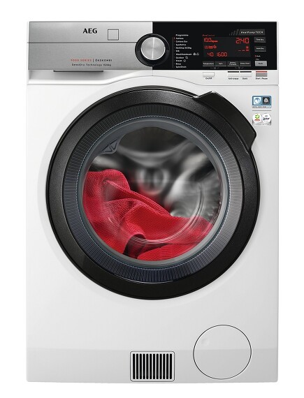 Dabei hilft auch der AEG Waschtrockner der 9000 Serie mit SensiDry-Technologie. Dabei hilft auch der AEG Waschtrockner der 9000 Serie mit SensiDry-Technologie.